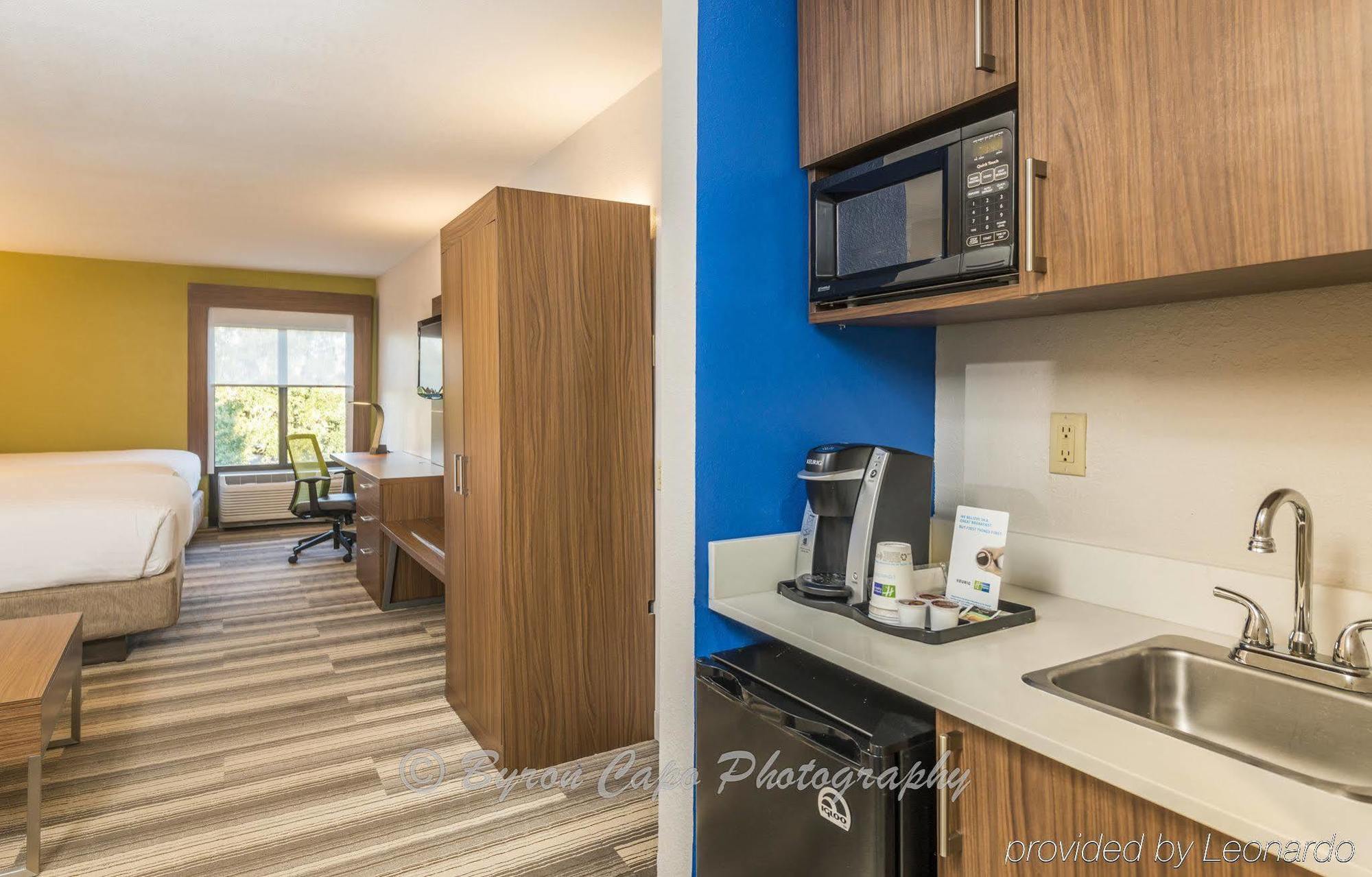 Holiday Inn Express Hotel & Suites Jacksonville-South By Ihg Exterior photo